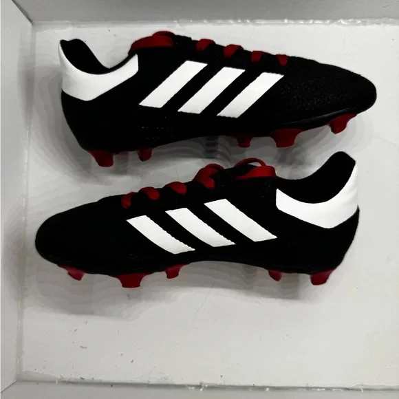 Adidas Kids Black and White Sneakers with Red Laces - Picture 3 of 9